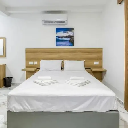 Apartment Bright & Modern 2-bedroom - By Hostmt St. Paul's Bay