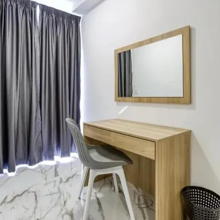 Apartment Bright & Modern 2-bedroom - By Hostmt