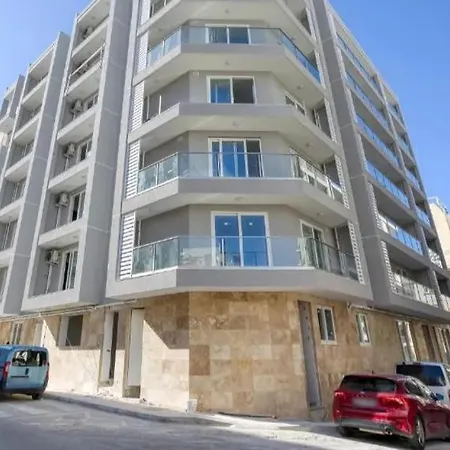 Apartment Bright & Modern 2-bedroom - By Hostmt St. Paul's Bay
