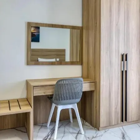 Apartment Bright & Modern 2-bedroom - By Hostmt St. Paul's Bay